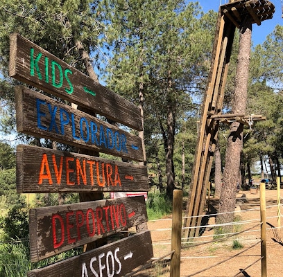 Aventura Entrepinos VIZNAR Granada Centro de deportes de aventura