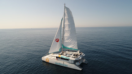 Catamarán Mundo Marino Málaga | Paseos en barco Málaga Agencia de excursiones en barco