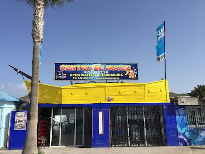 Centro de Buceo Open Water La Herradura Centro de buceo