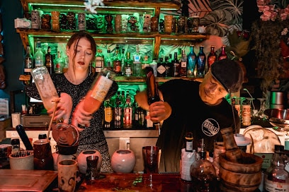 Hanalei Cocktail Bar Coctelería
