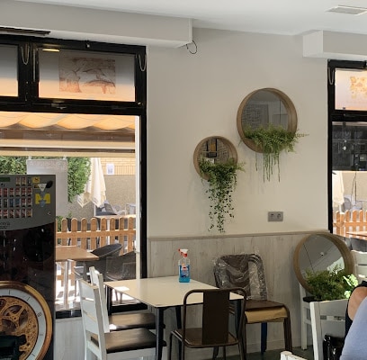 Pizzeria Juani´s croissanteria Pizzería